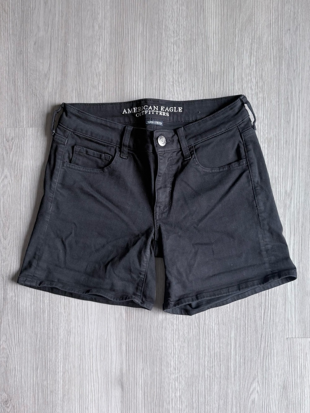 American Eagle Midi Jean Shorts- Size 6